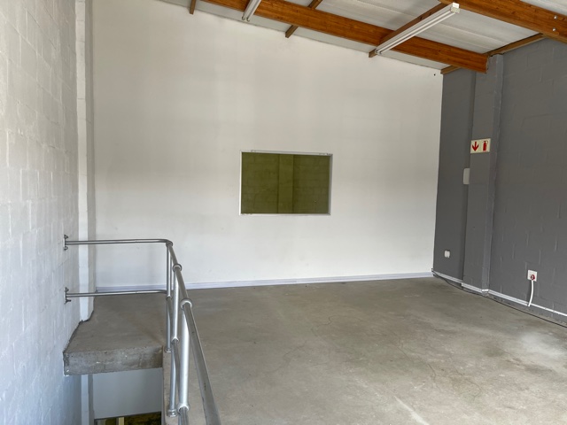 To Let commercial Property for Rent in Maitland Western Cape